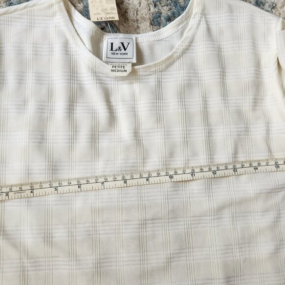 White Plaid Stripe Short Sleeve Blouse Medium Petite - Picture 9 of 11